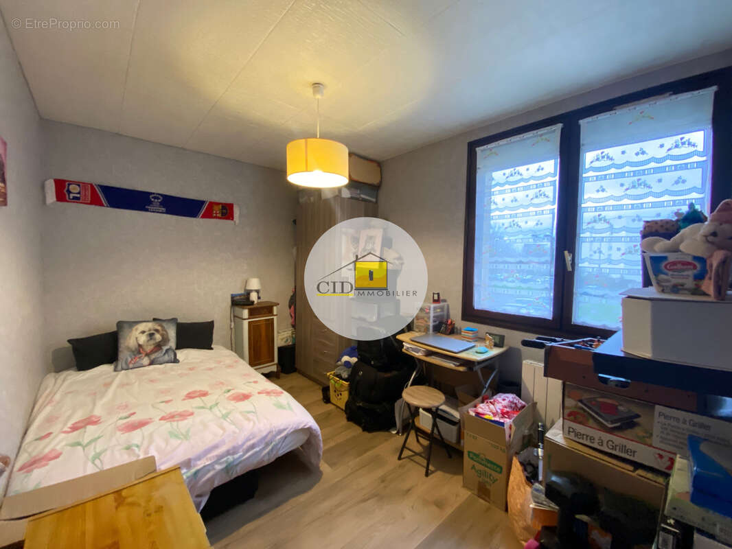 Appartement à SAINT-PRIEST