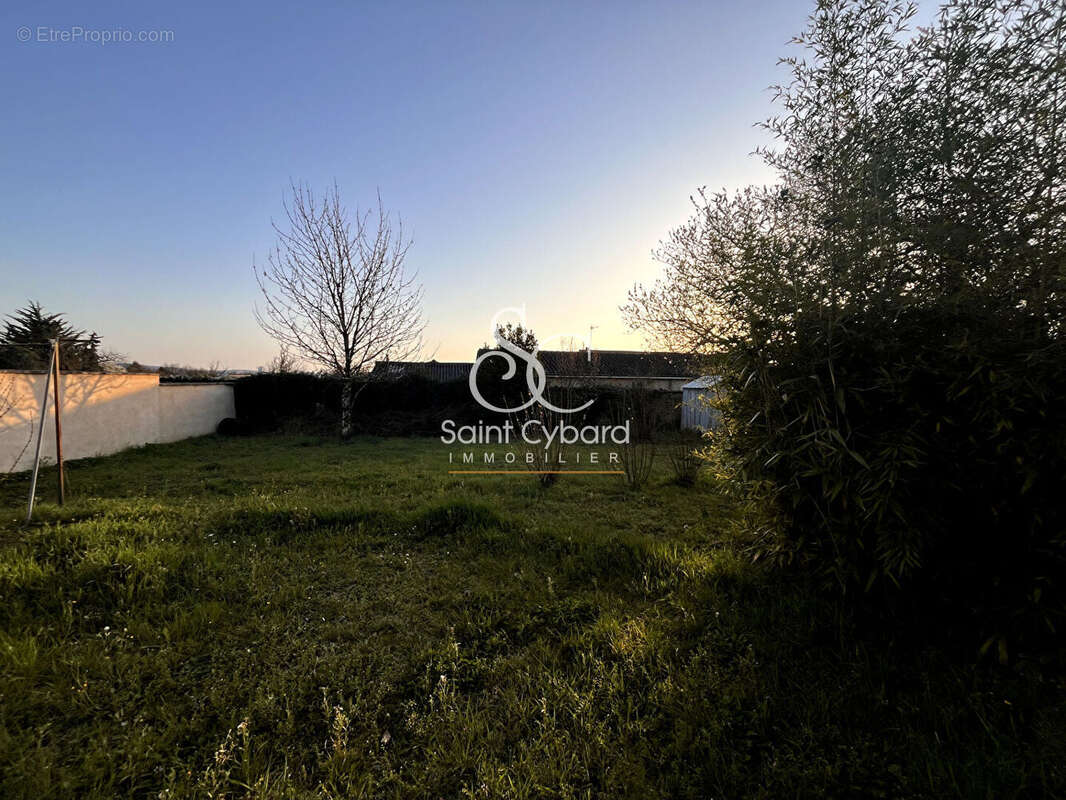 Maison à SAINT-YRIEIX-SUR-CHARENTE