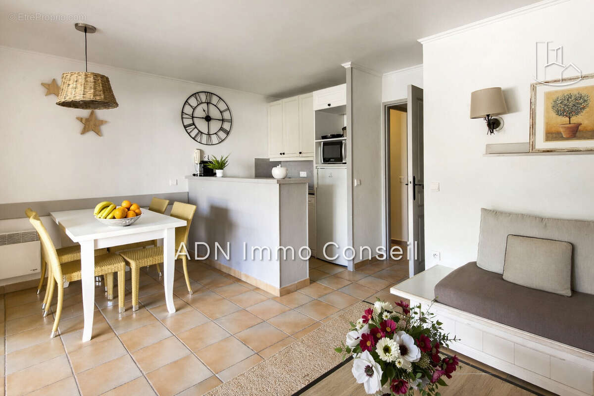 Appartement à MALLEMORT