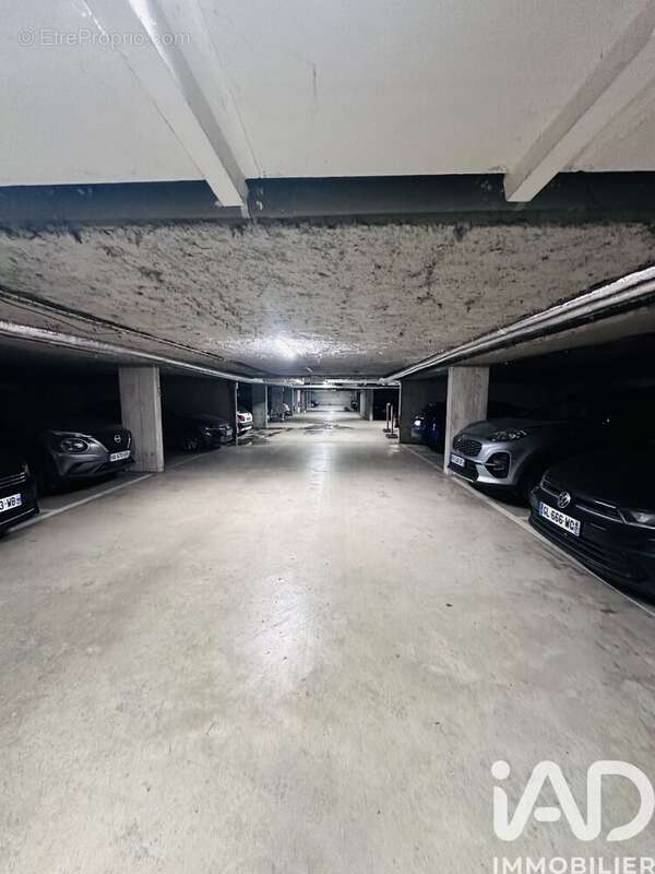 Photo 3 - Parking à ALFORTVILLE