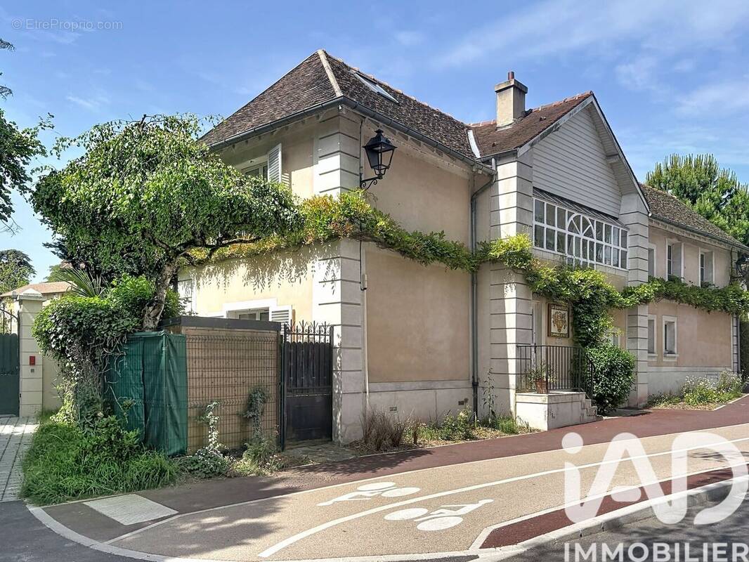 Photo 1 - Maison à BAILLY