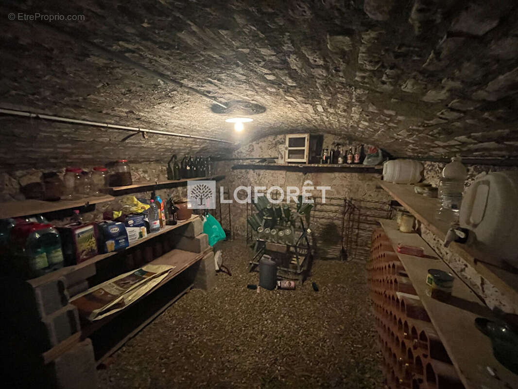 Maison à CAHUZAC-SUR-VERE