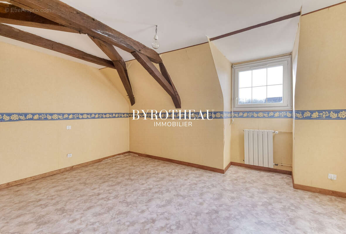 Maison 85 m² à Feneu  - photo 8