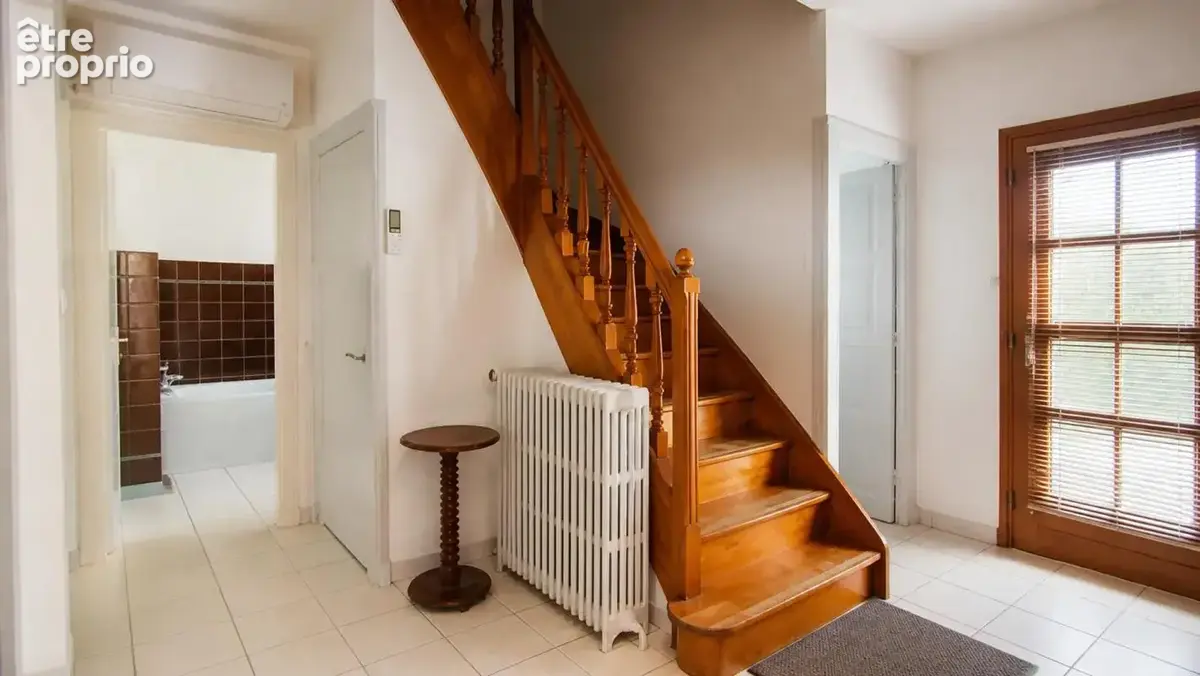 Maison de 10 pièces de 125 m² à Saint-Julien-Mont-Denis - photo 11