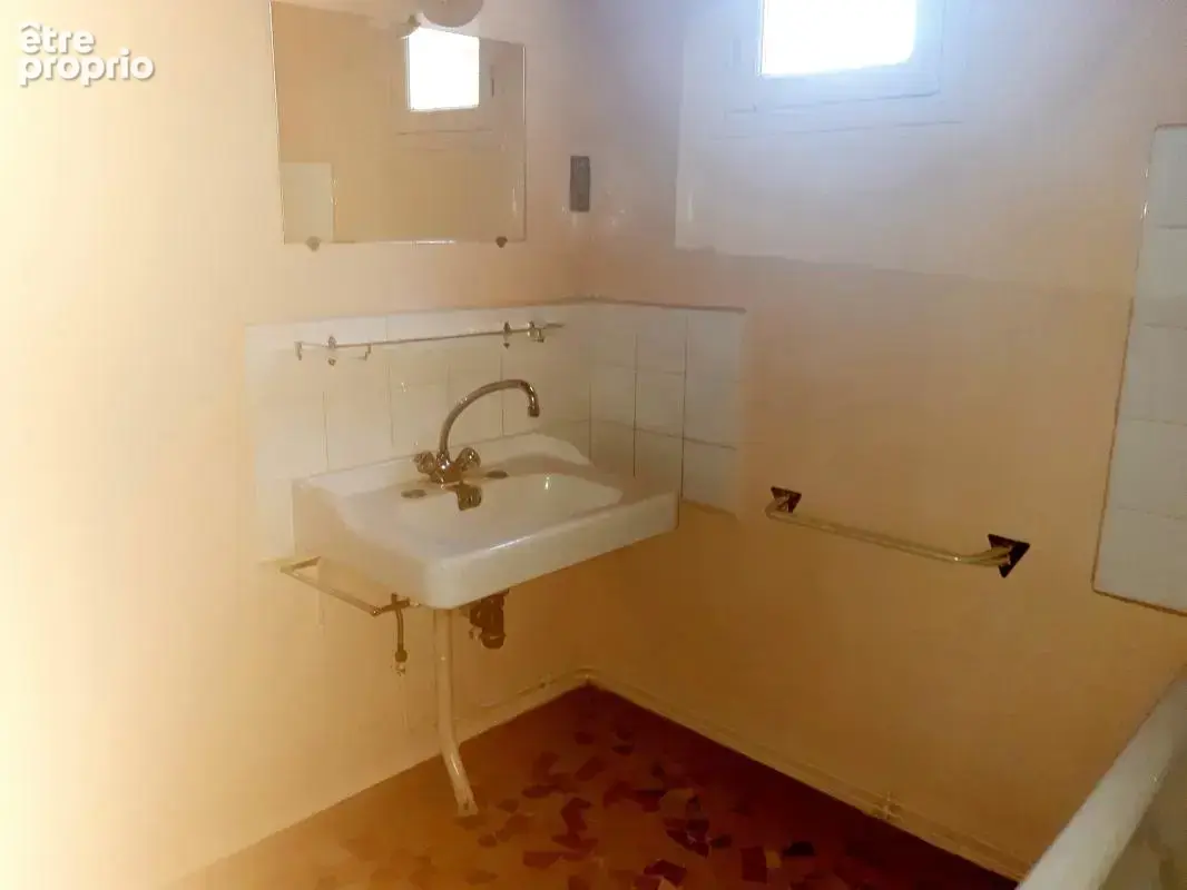 Maison 5 pièces 85 m² à vendre à Puy-Guillaume (63290) - photo 11