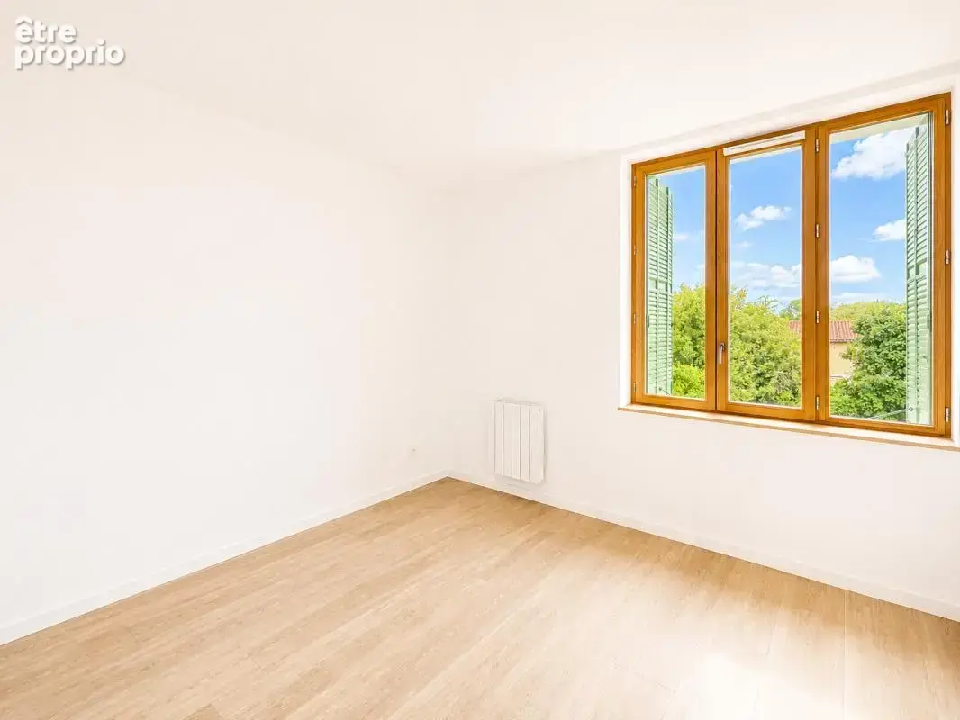 T4 refait à neuf dans un immeuble entièrement rénové - photo 2