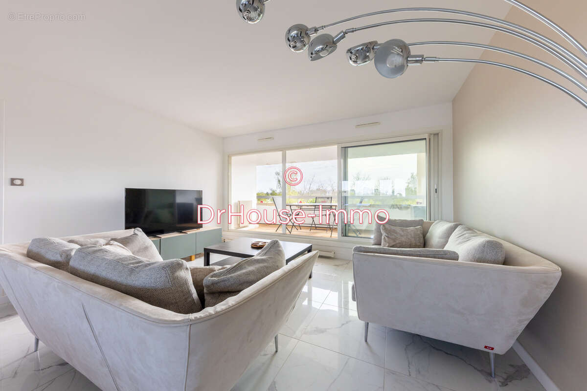 Appartement à ELANCOURT