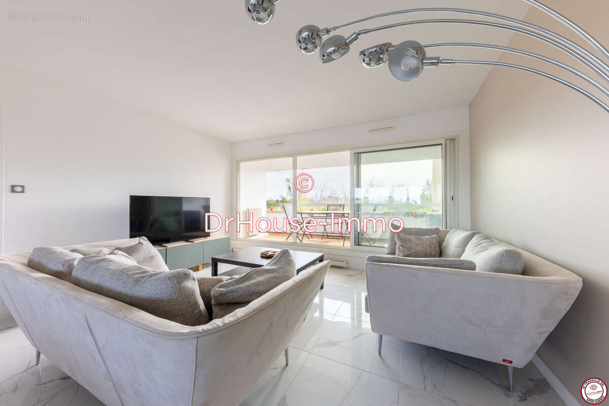 Appartement à ELANCOURT