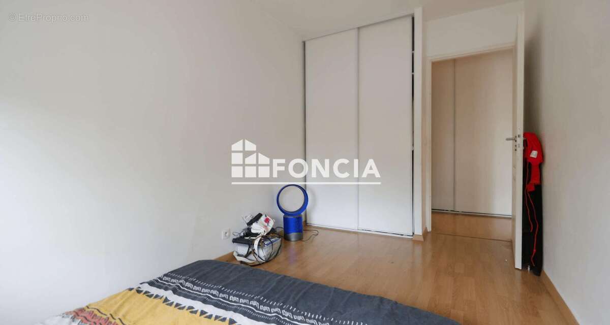 Appartement à SAINT-PIERRE-DU-PERRAY