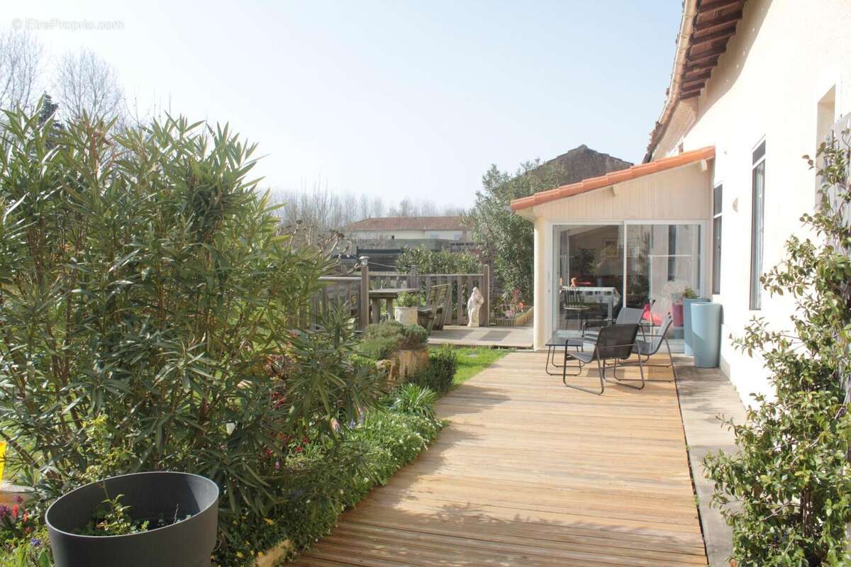 Photo 3 - Maison à SAINT-DIZANT-DU-GUA