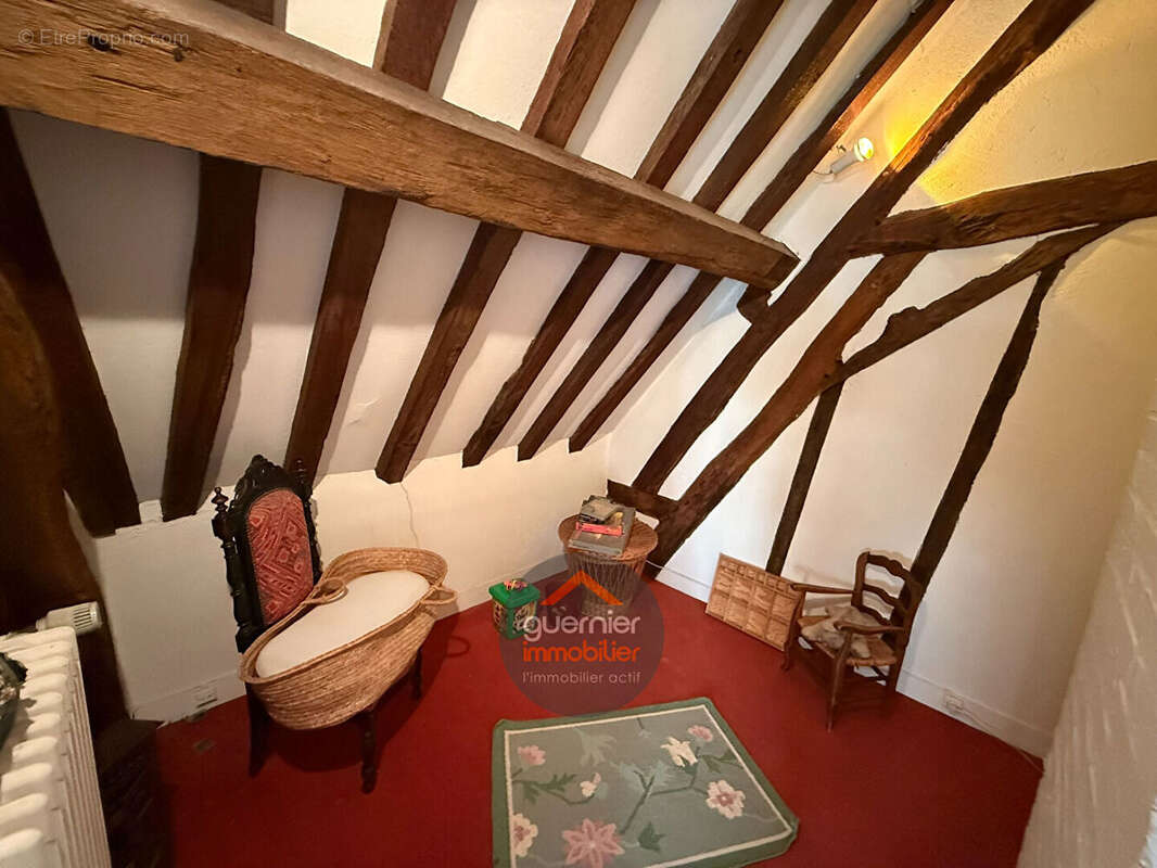 Maison à NEUFCHATEL-EN-BRAY