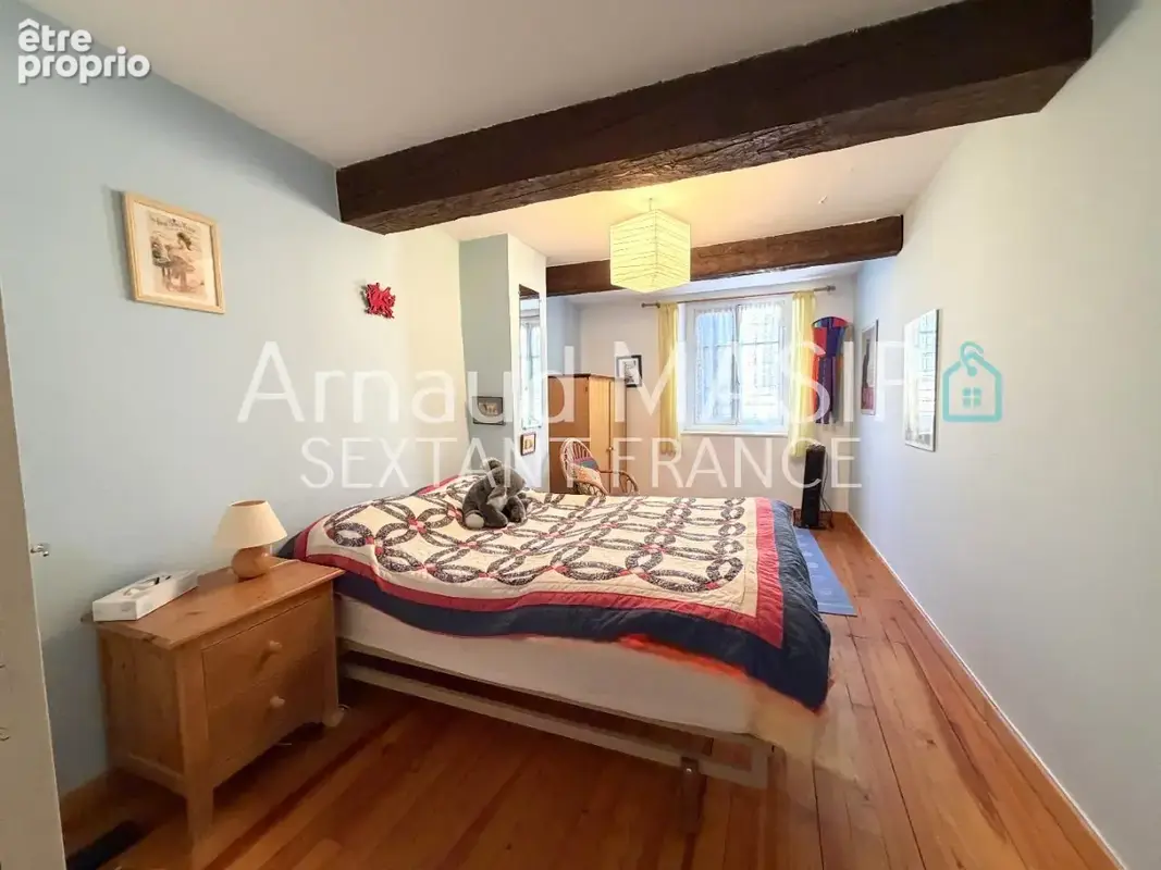 Maison beaux volumes, 156m² hab, 3 chambres, sdb + sde, piece loft, proche commodites - photo 10