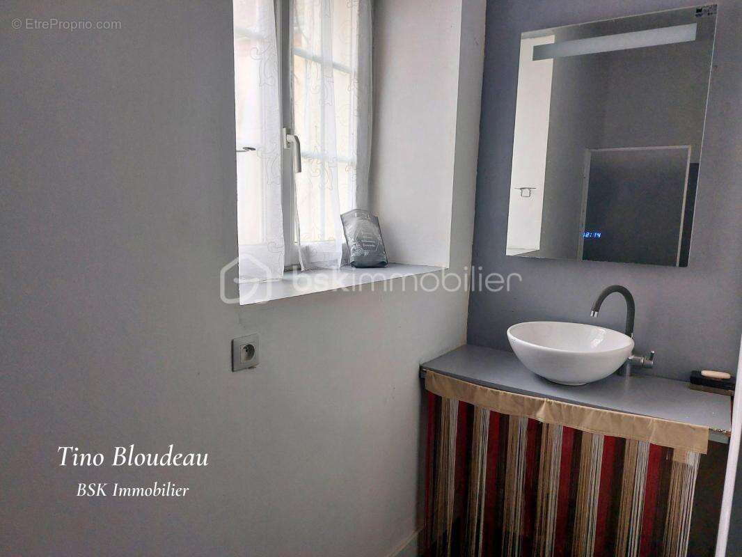 Maison de caractère avec dépendance au cœur de Limeray - photo 9