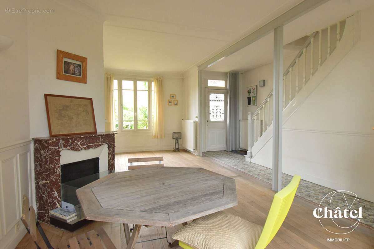 Maison de ville proche centre ville  - Senlis - 5 chambres - photo 4