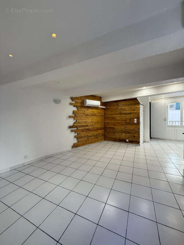 Maison à SAINT-ESTEVE