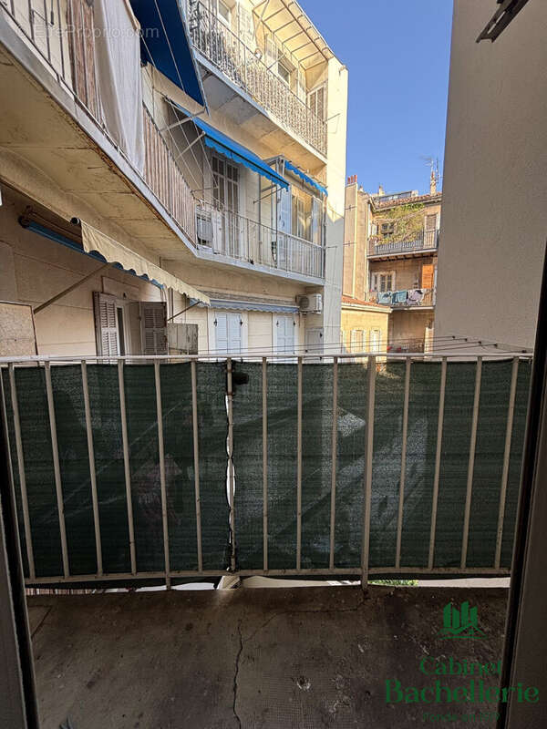 Appartement 76 m² à Marseille-2e  - photo 8