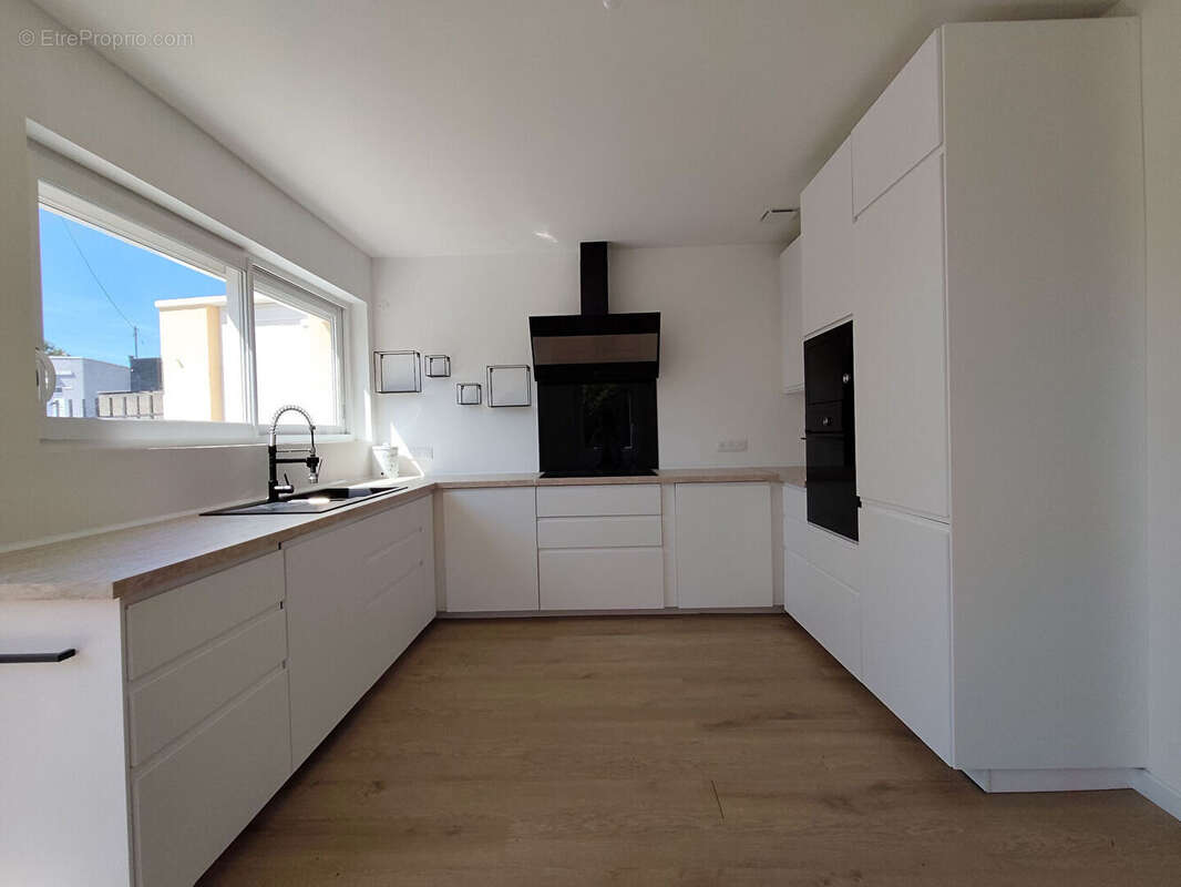 Maison rénovée 106m² - 3 chambres + garage - Sanvic Le Havre - photo 2