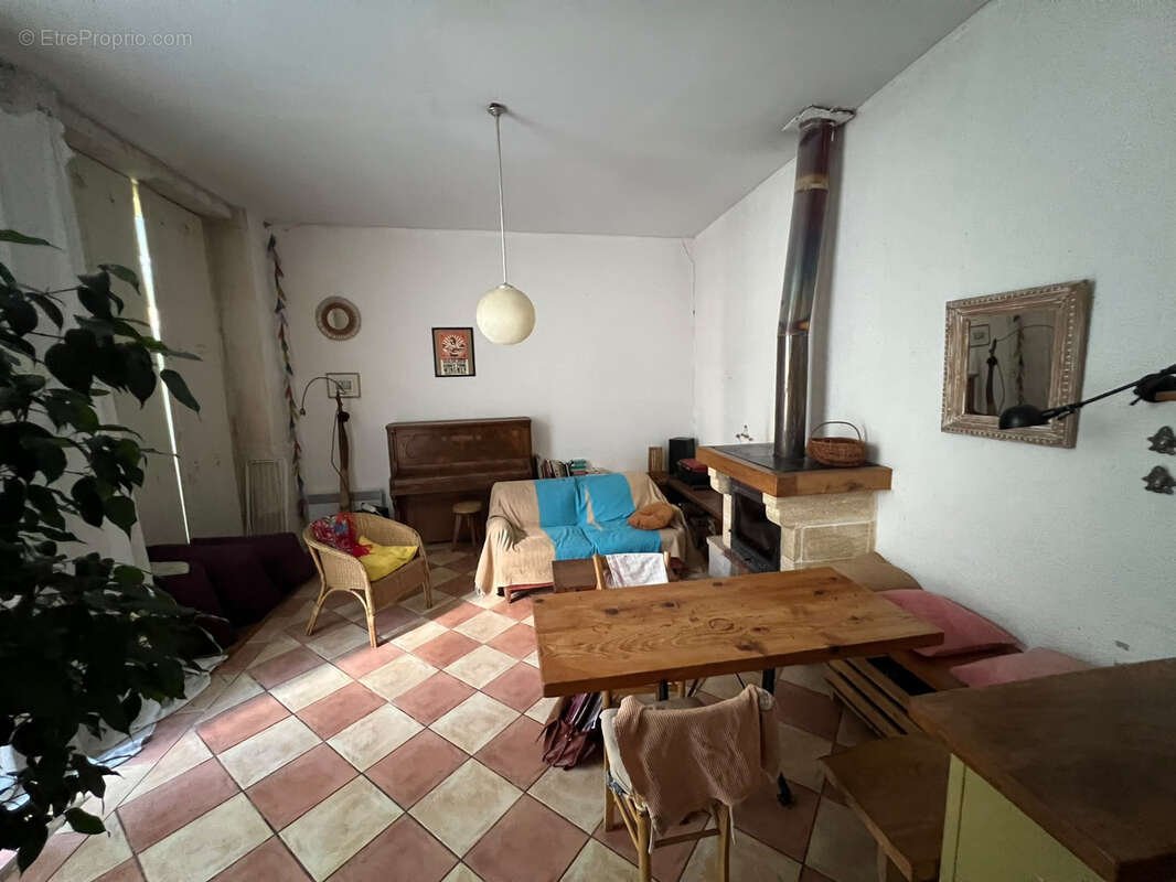 Maison à CESSERAS