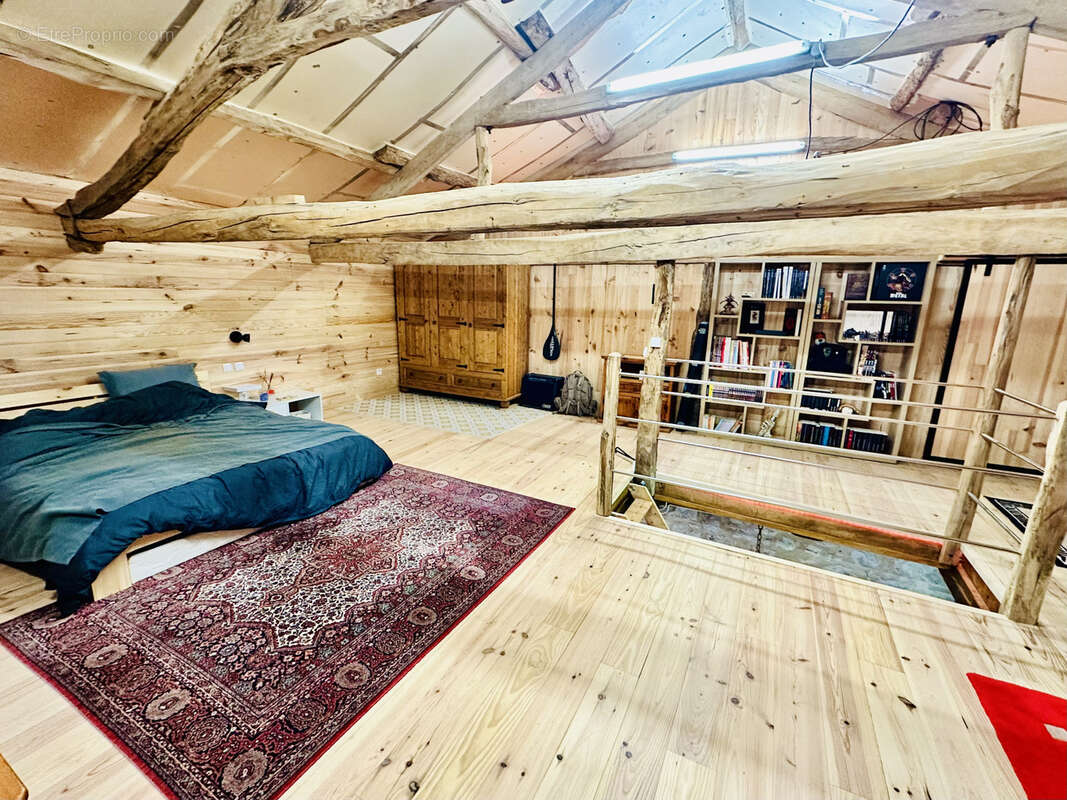 Maison à LARNAGOL