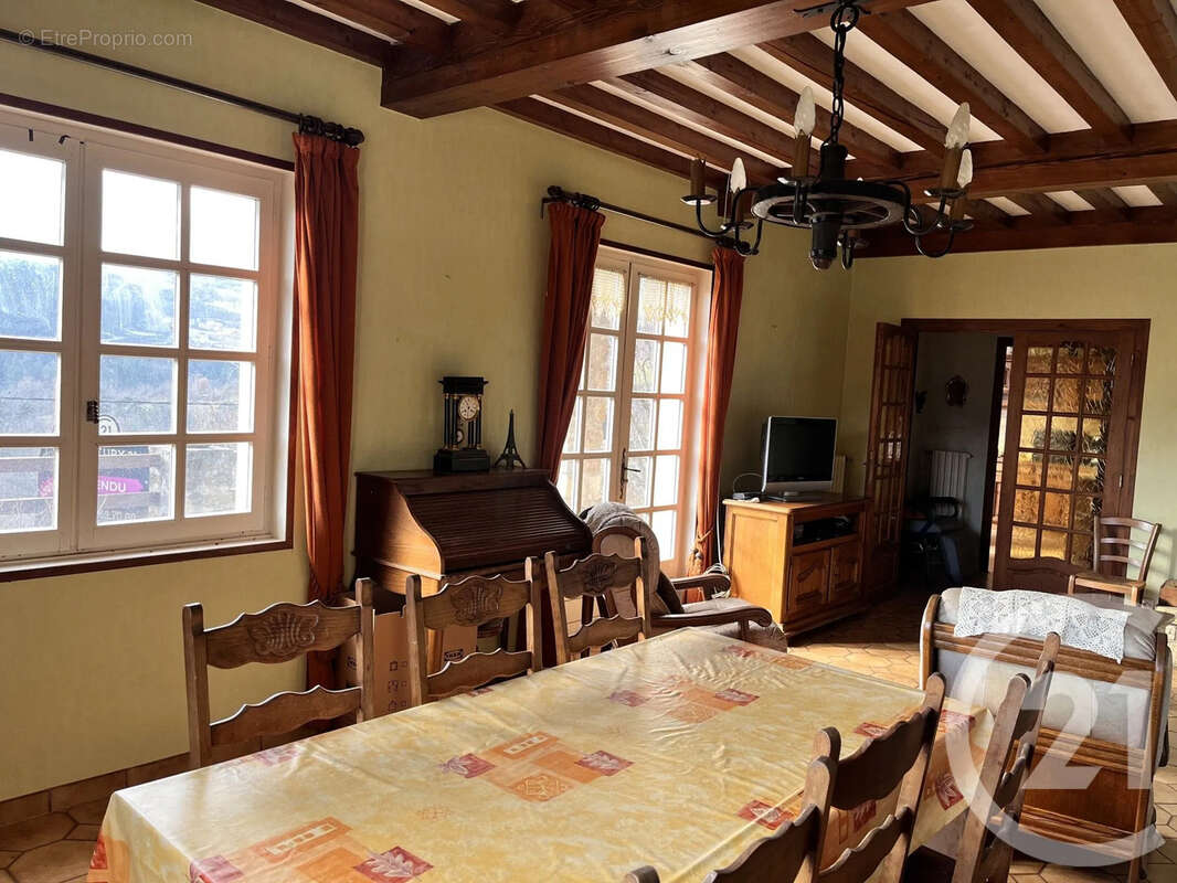 Maison à VILLEVOCANCE