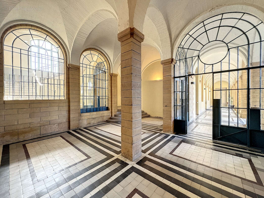 Appartement à SAINTE-FOY-LES-LYON