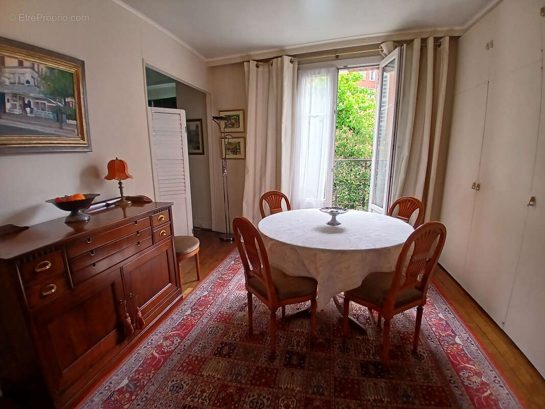 Appartement à PARIS-12E