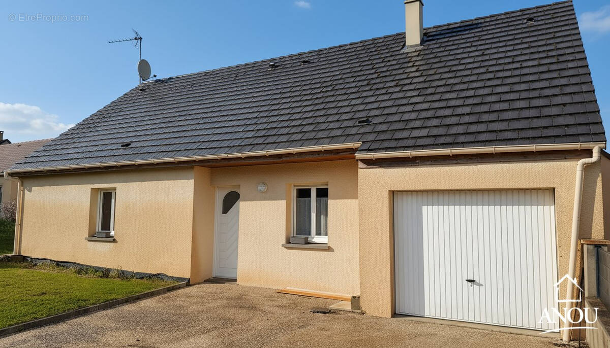 Maison à SAINT-DENIS-LES-PONTS