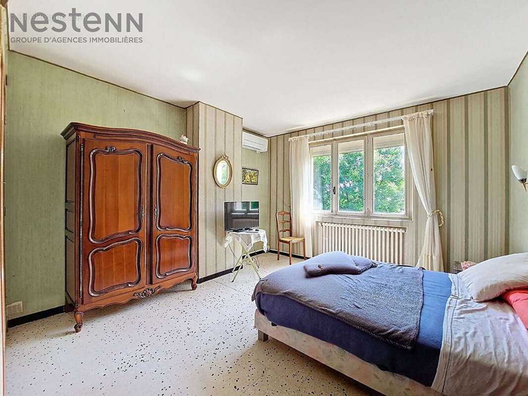 Maison à VILLEVIEILLE