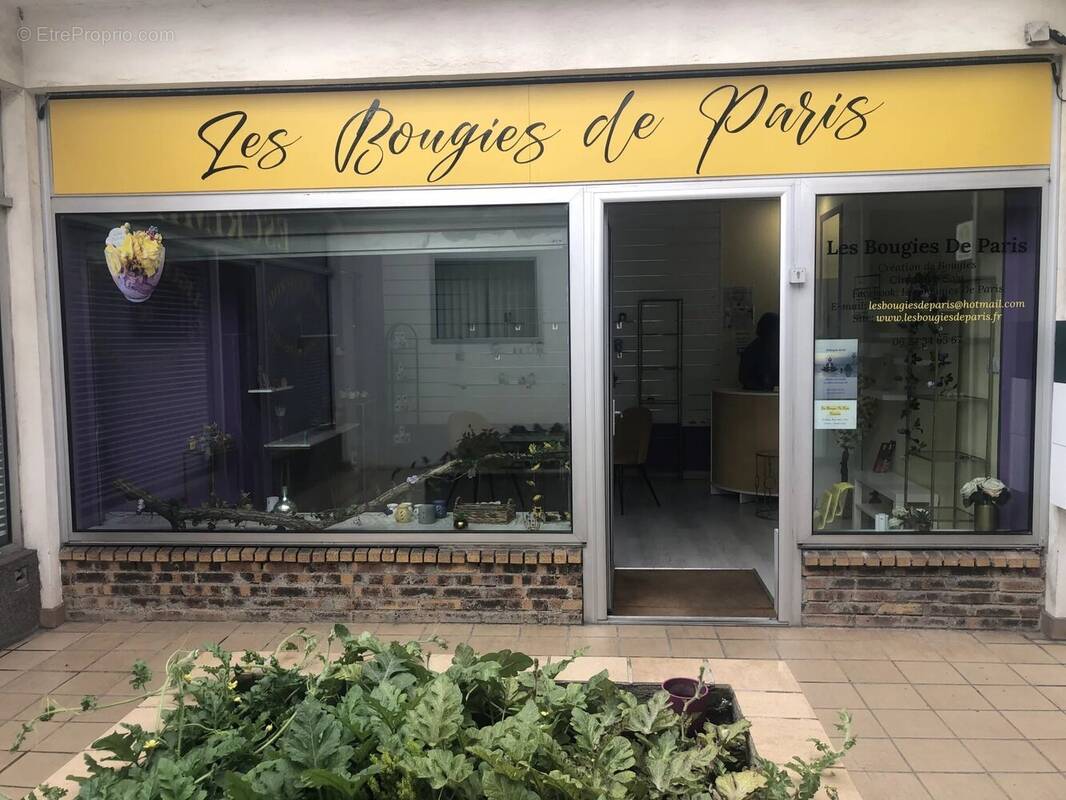 Commerce à MONTESSON