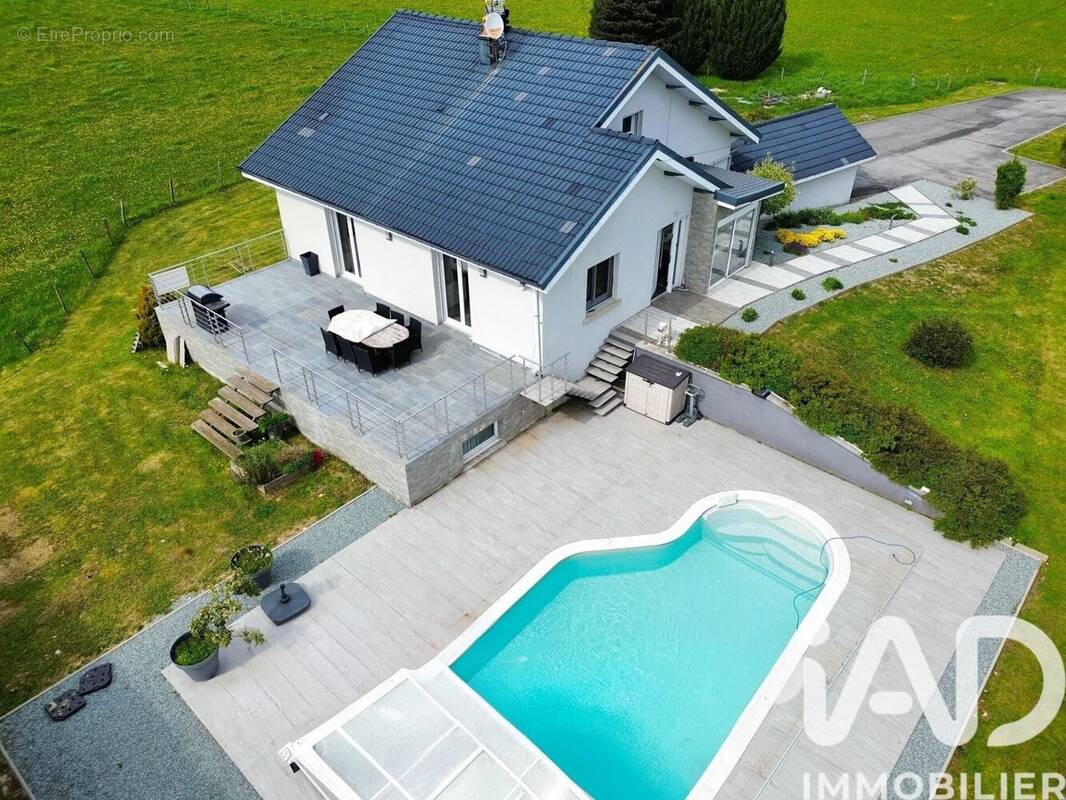 Photo 1 - Maison à VERCEL-VILLEDIEU-LE-CAMP