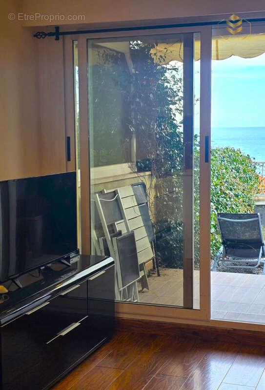 Appartement à ROQUEBRUNE-CAP-MARTIN