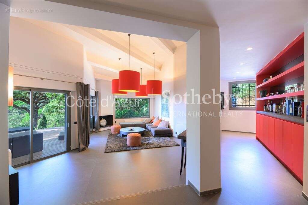 Maison à LA CROIX-VALMER