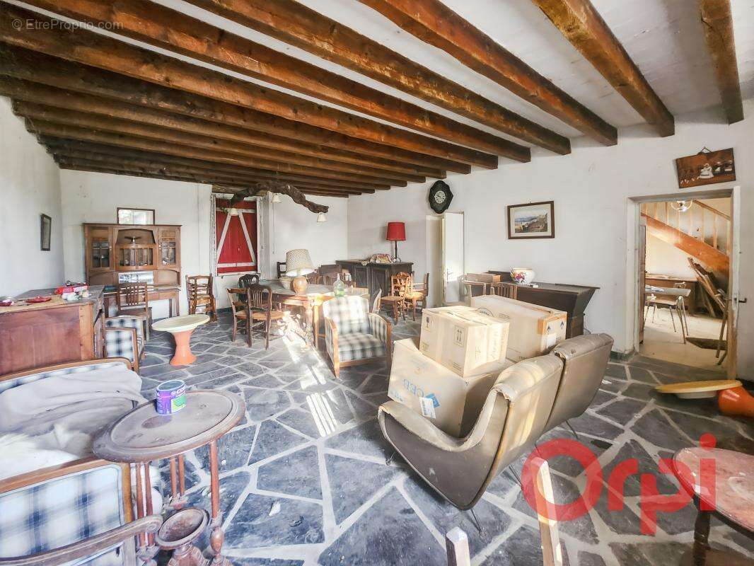 Maison à UZAY-LE-VENON