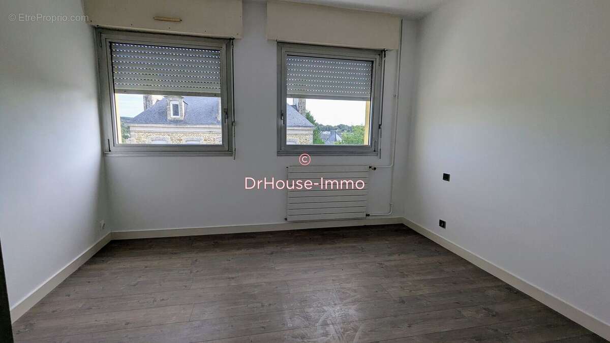 Appartement 590 m² à Gourin  - photo 17