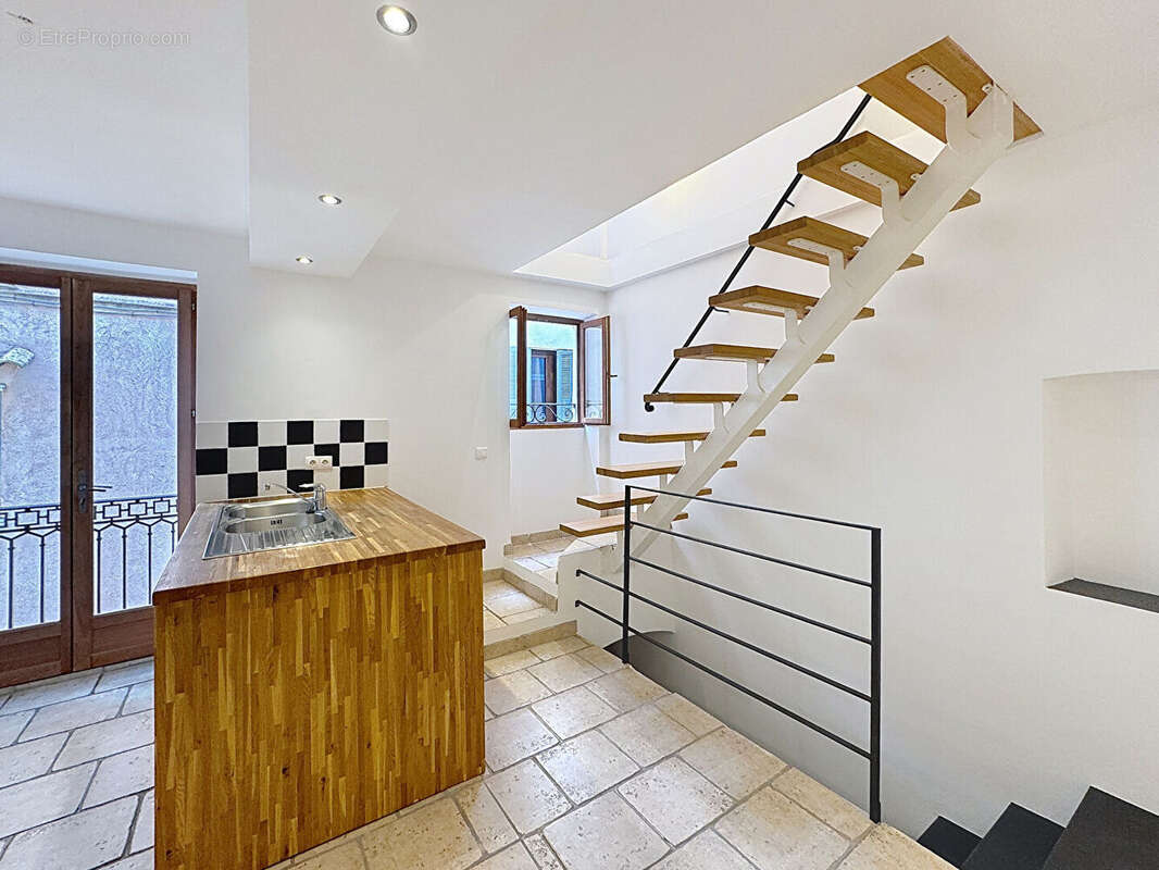 Appartement à ROQUEBRUNE-CAP-MARTIN