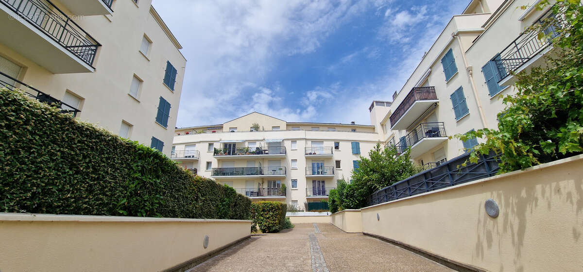 Appartement à RUEIL-MALMAISON