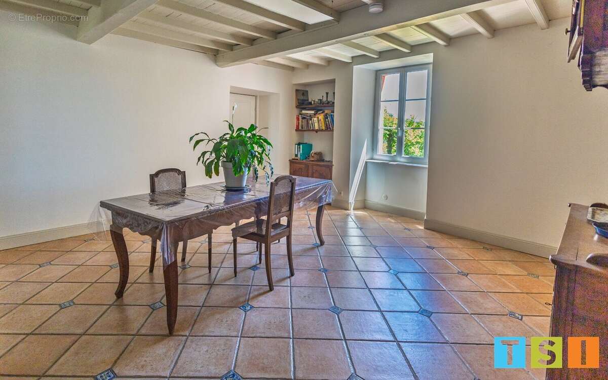 Maison à LODES
