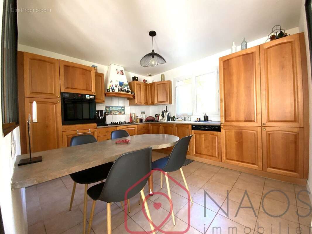 Maison à LA CHAPELLE-SUR-ERDRE