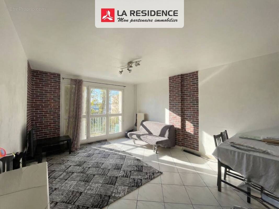 Appartement à VERNEUIL-SUR-SEINE