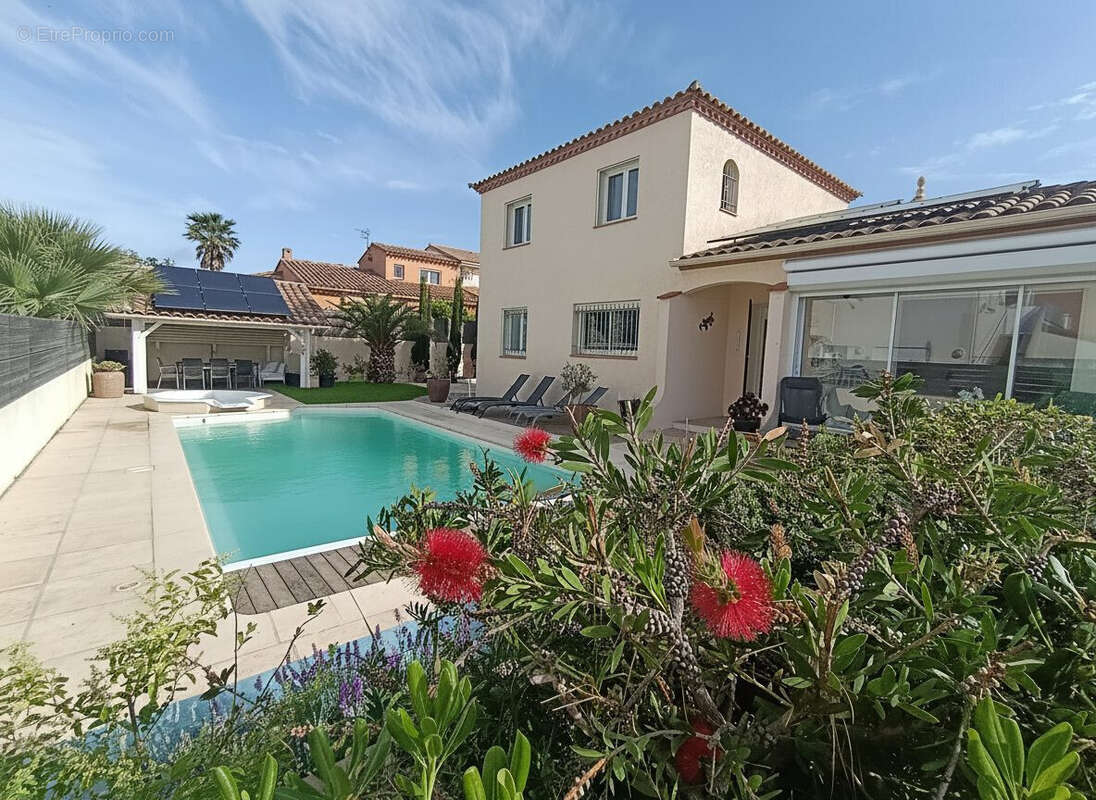 Maison 123 m² à Saint-Cyprien  - photo 2