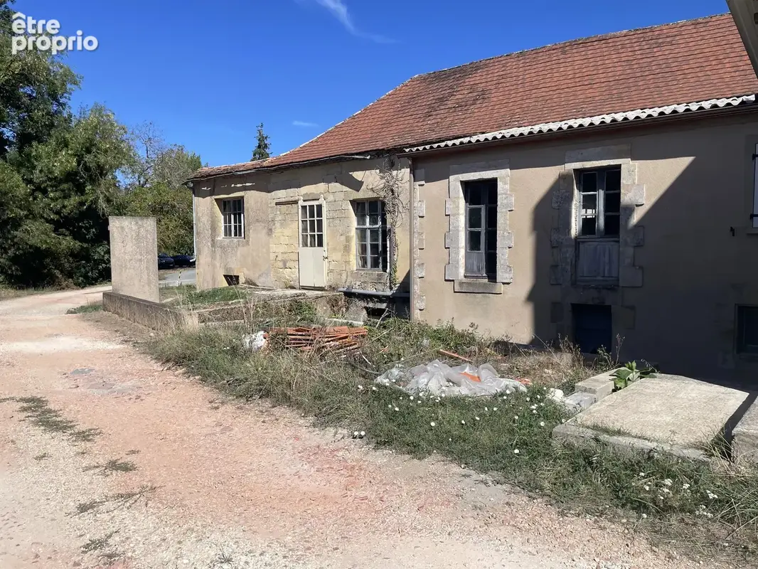 A VENDRE A BERGERAC : Un ensemble immobilier rare aux multiples potentiels, comprenant un immeuble de rapport, une scierie et un - photo 8