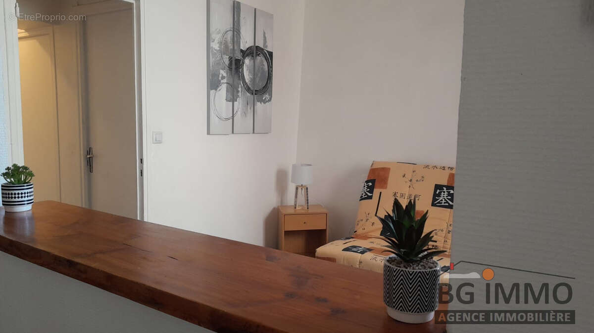Appartement à VIAS