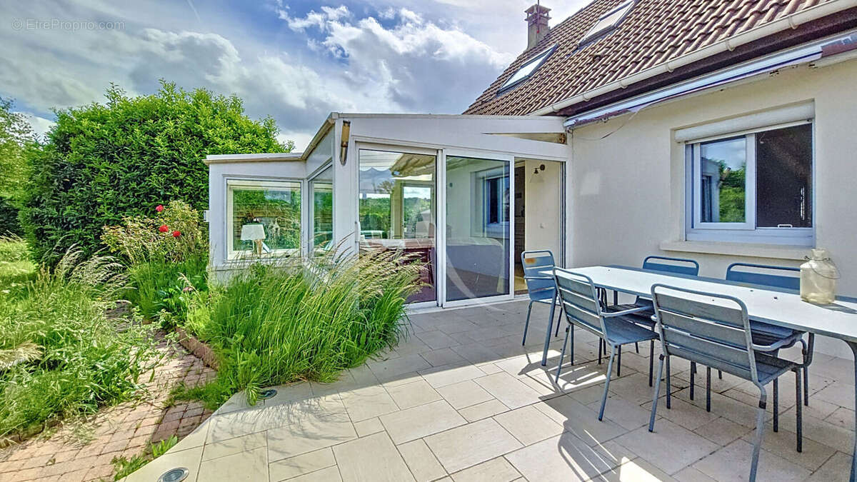 Maison à SAULX-LES-CHARTREUX