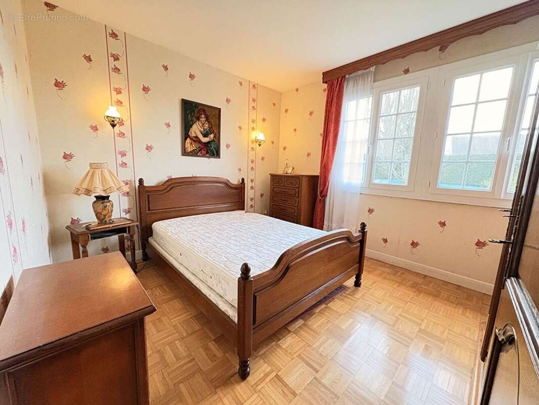 58473805e.jpg - Maison à MERU