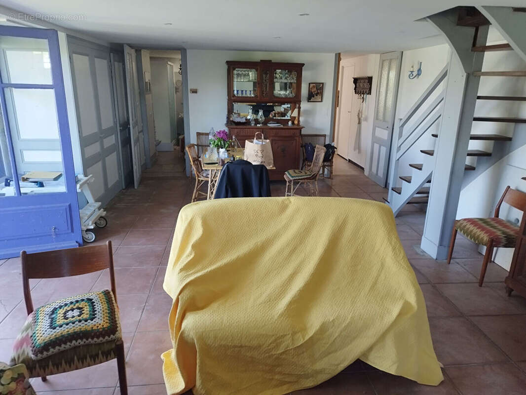 Maison 180 m² à Villieu-Loyes-Mollon  - photo 15