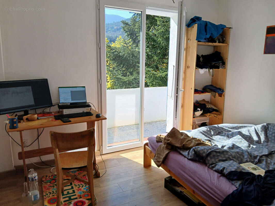 Maison à REYNES