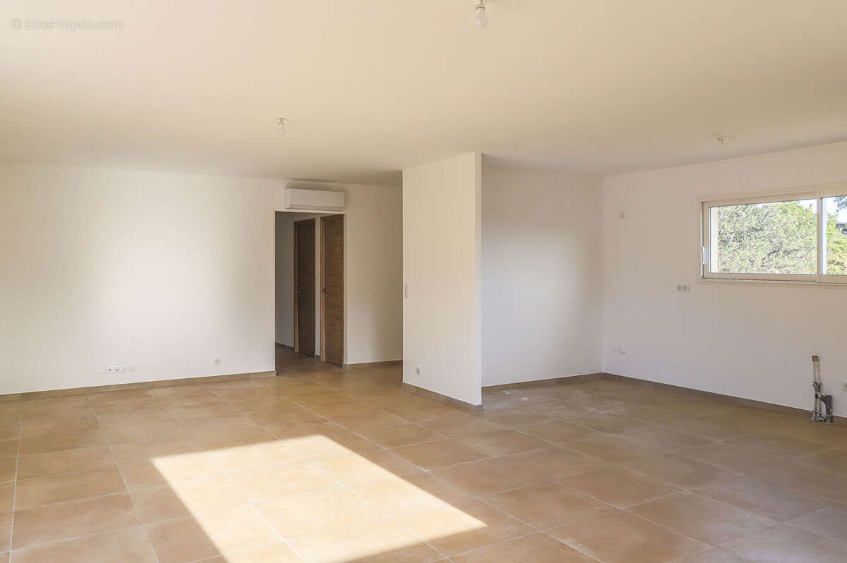 Maison à PRUNELLI-DI-FIUMORBO