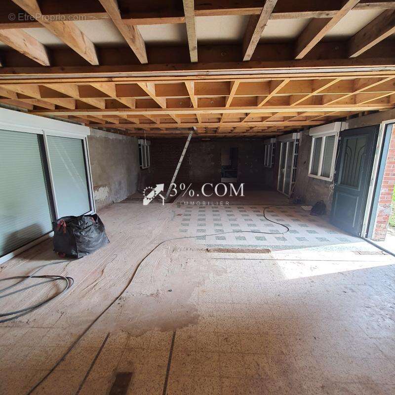 Maison à BUYSSCHEURE