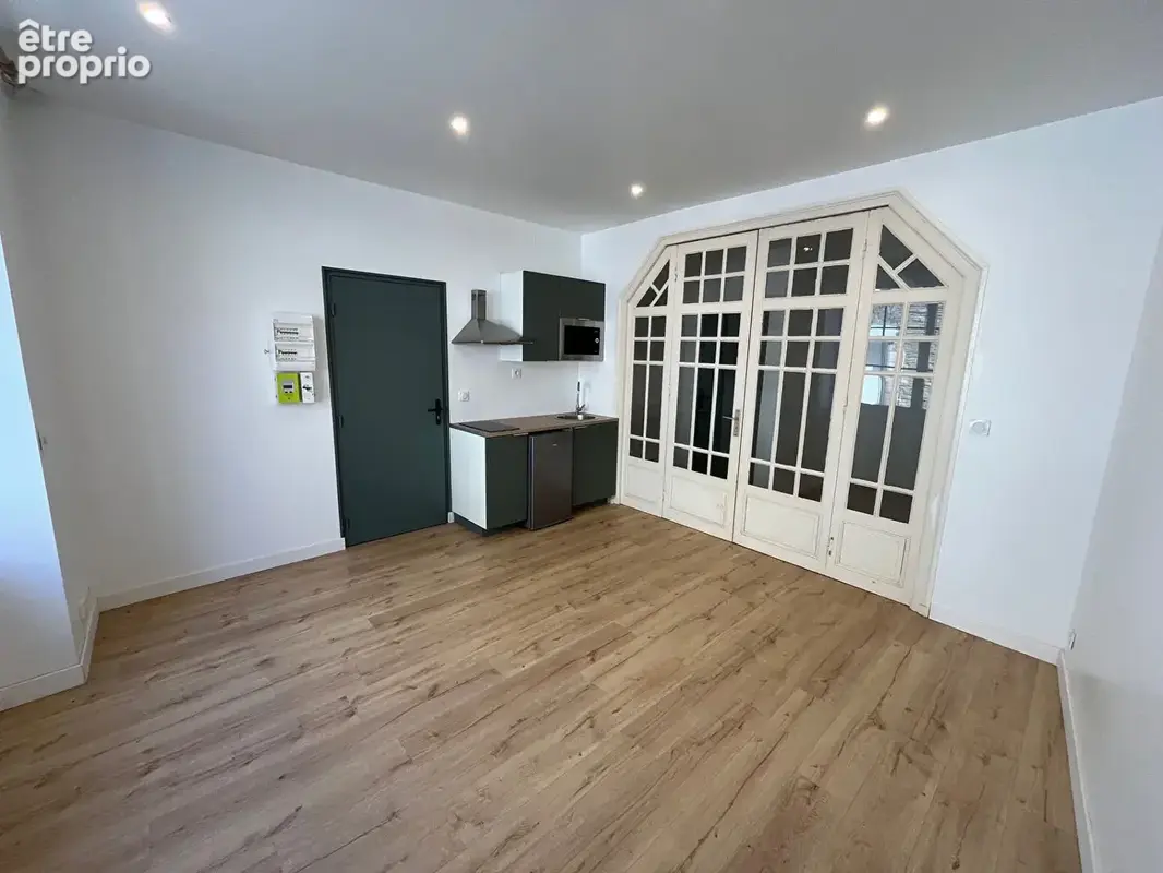 Locminé, T1Bis, 26m², refait à neuf - photo 2