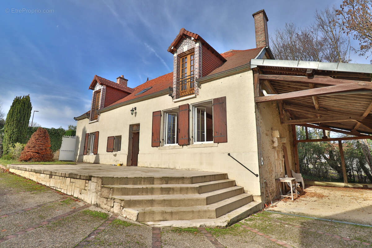 Chaource - belle maison avec terrain, piscine, dependances - photo 2